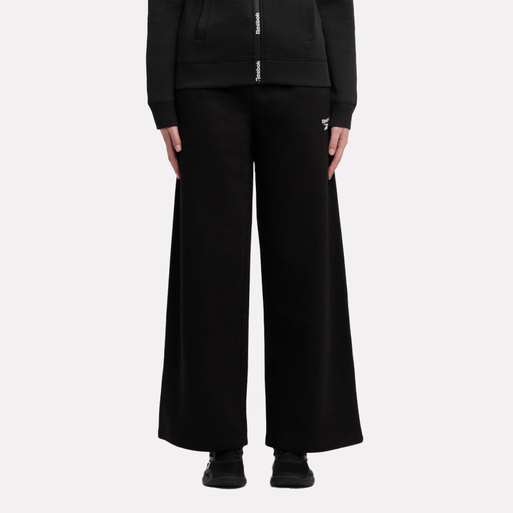 بنطال فليس للنساء بشعار صغير وقصّة واسعة